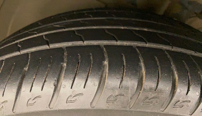 2019 Hyundai VENUE SX PLUS 1.0 TURBO DCT, Petrol, Automatic, 27,530 km, Left Front Tyre Tread