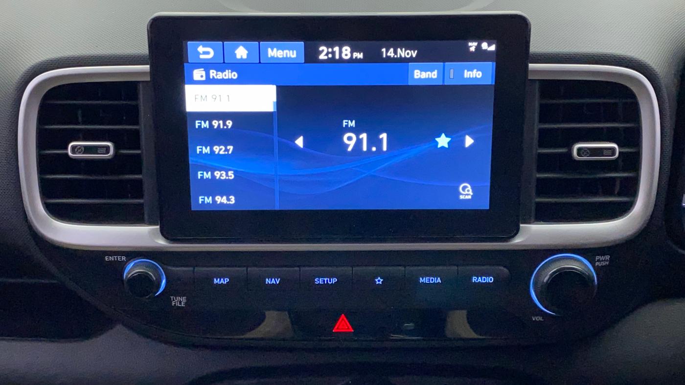2019 Hyundai VENUE SX PLUS 1.0 TURBO DCT, Petrol, Automatic, 27,530 km, Infotainment System