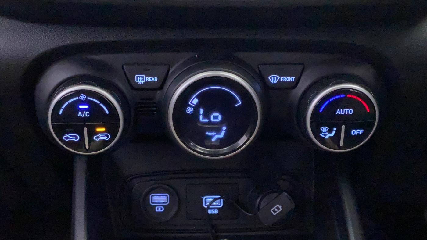 2019 Hyundai VENUE SX PLUS 1.0 TURBO DCT, Petrol, Automatic, 27,530 km, Automatic Climate Control