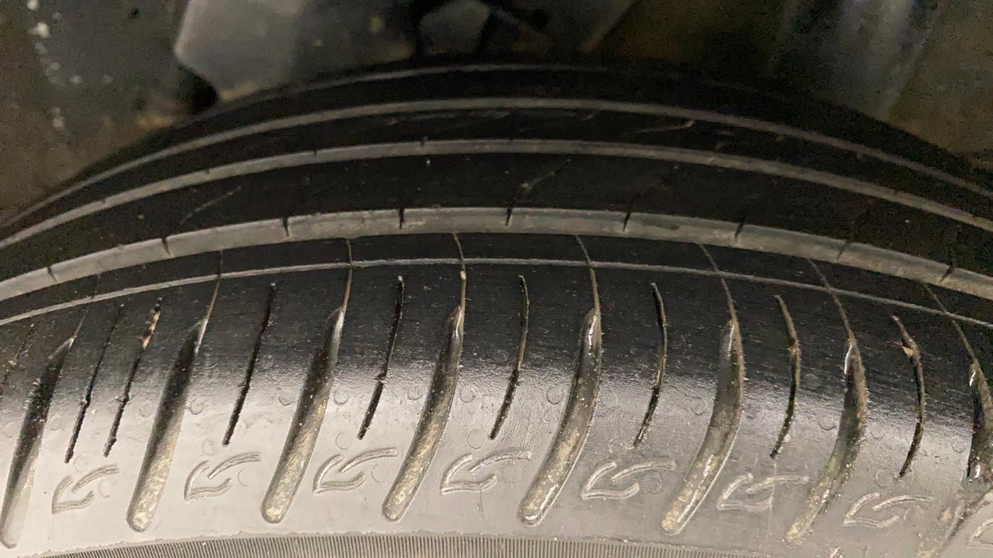 2019 Hyundai VENUE SX PLUS 1.0 TURBO DCT, Petrol, Automatic, 27,530 km, Left Rear Tyre Tread