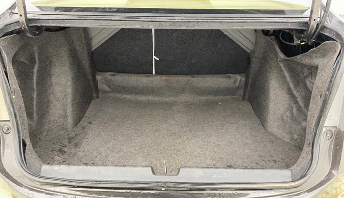 2015 Honda City 1.5L I-VTEC SV CVT, Petrol, Automatic, 1,04,073 km, Boot Inside