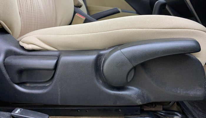 2015 Honda City 1.5L I-VTEC SV CVT, Petrol, Automatic, 1,04,073 km, Driver Side Adjustment Panel