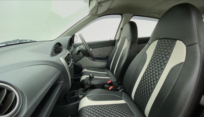 2016 Maruti Alto 800 VXI, Petrol, Manual, 50,998 km, Right Side Front Door Cabin