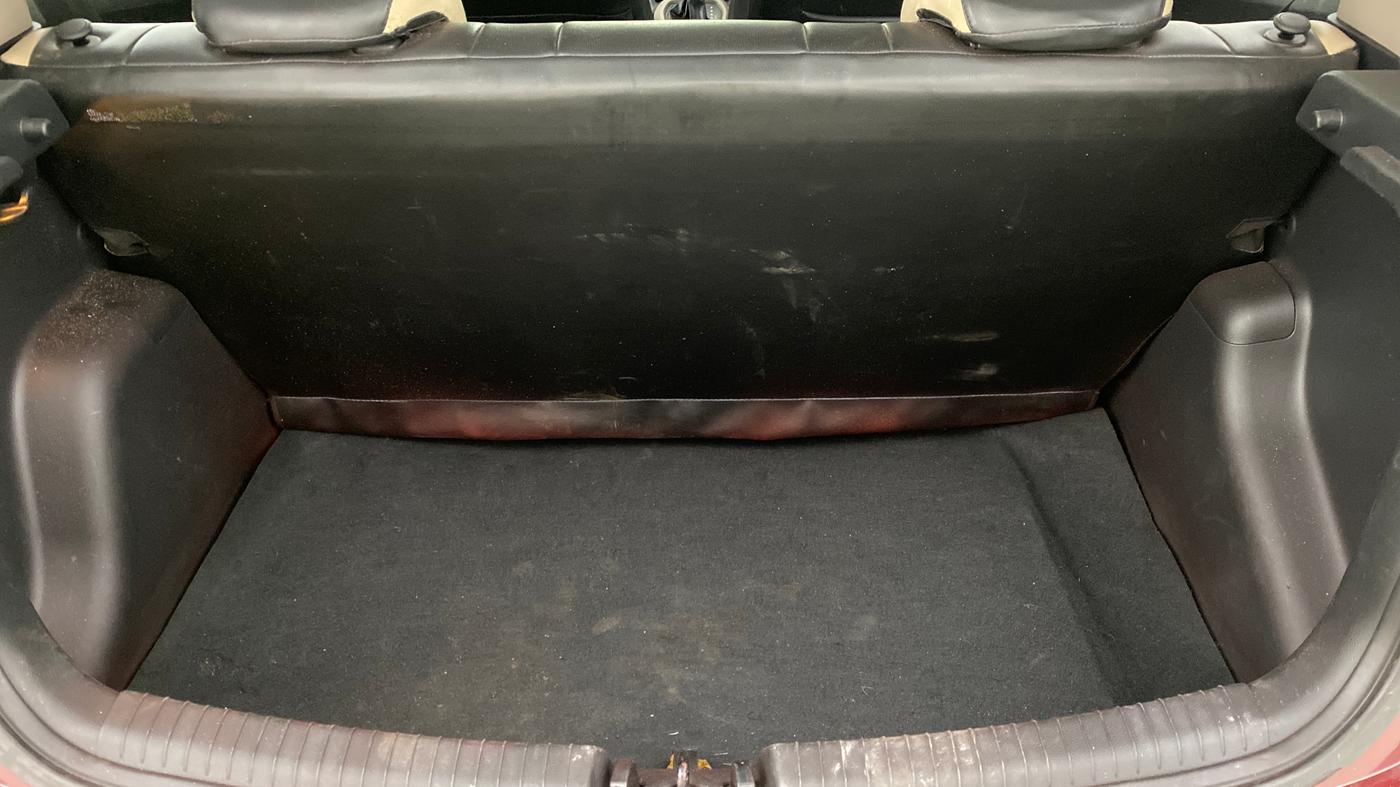 2014 Hyundai Grand i10 ASTA AT 1.2 KAPPA VTVT, Petrol, Automatic, 56,651 km, Boot Inside