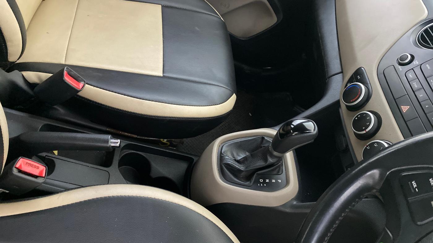 2014 Hyundai Grand i10 ASTA AT 1.2 KAPPA VTVT, Petrol, Automatic, 56,651 km, Gear Lever