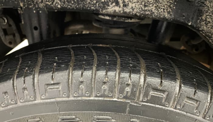 2015 Maruti Alto 800 LXI, Petrol, Manual, 57,679 km, Right Rear Tyre Tread