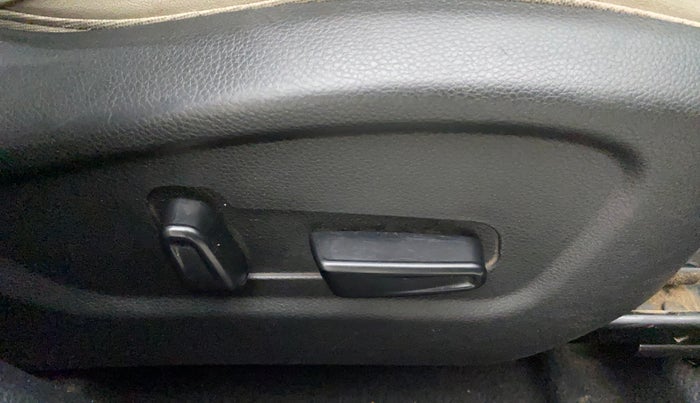 2020 KIA SELTOS HTX PLUS AT1.5 DIESEL, Diesel, Automatic, 89,886 km, Driver Side Adjustment Panel