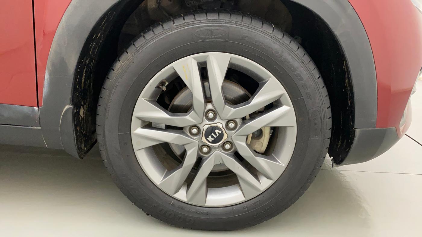 2020 KIA SELTOS HTX PLUS AT1.5 DIESEL, Diesel, Automatic, 89,886 km, Right Front Wheel