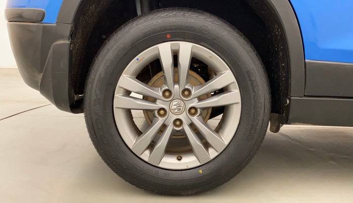 2016 Maruti Vitara Brezza ZDI PLUS, Diesel, Manual, 1,38,311 km, Right Rear Wheel