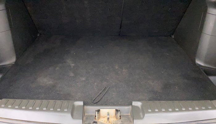 2016 Maruti Vitara Brezza ZDI PLUS, Diesel, Manual, 1,38,311 km, Boot Inside