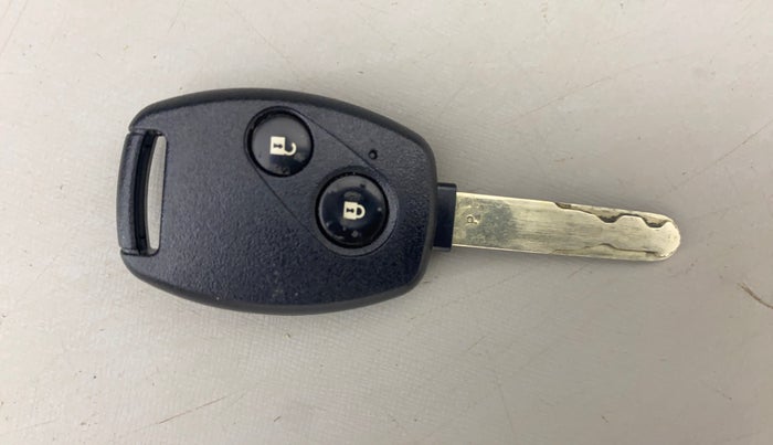 2017 Honda Amaze 1.2L I-VTEC VX AT, Petrol, Automatic, 58,700 km, Key Close Up