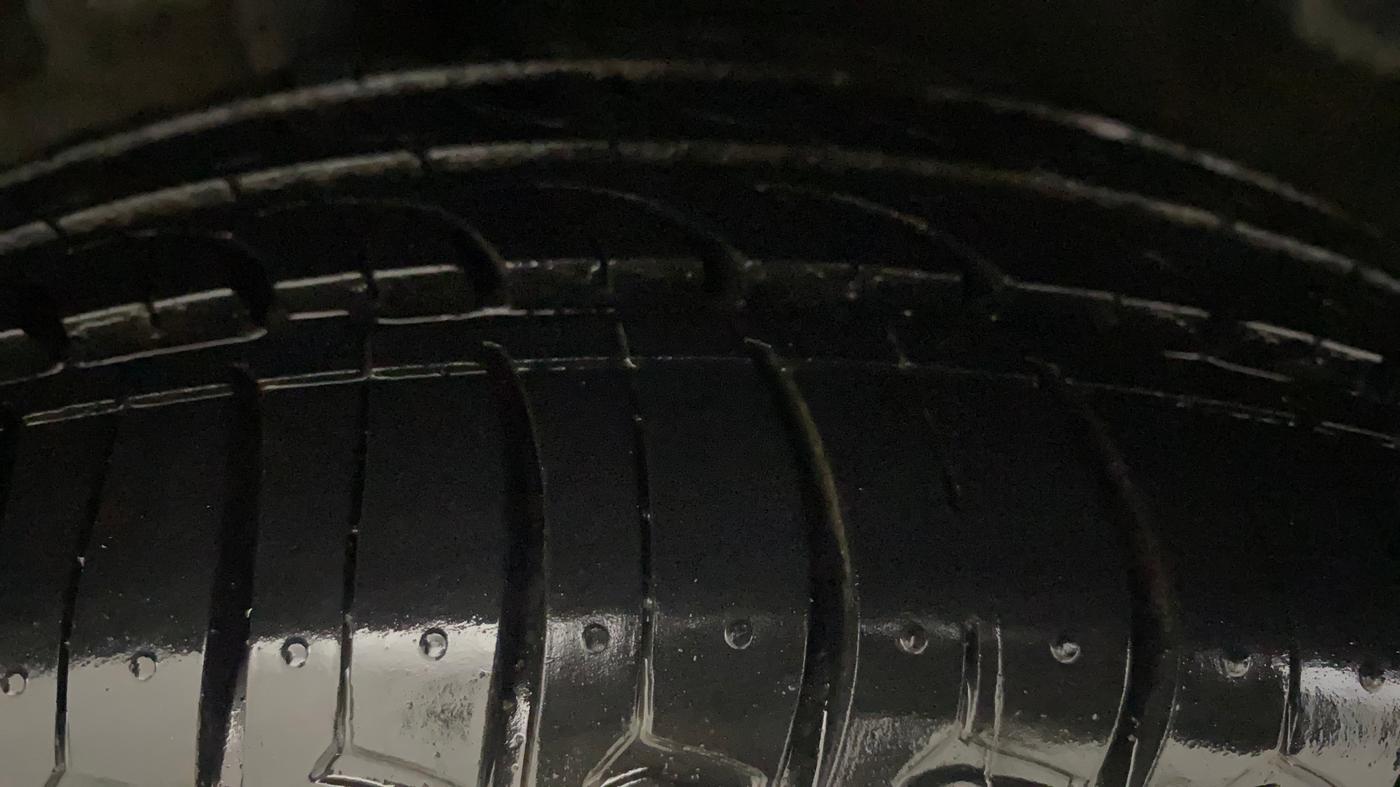 2017 Honda Amaze 1.2L I-VTEC VX AT, Petrol, Automatic, 58,771 km, Right Rear Tyre Tread