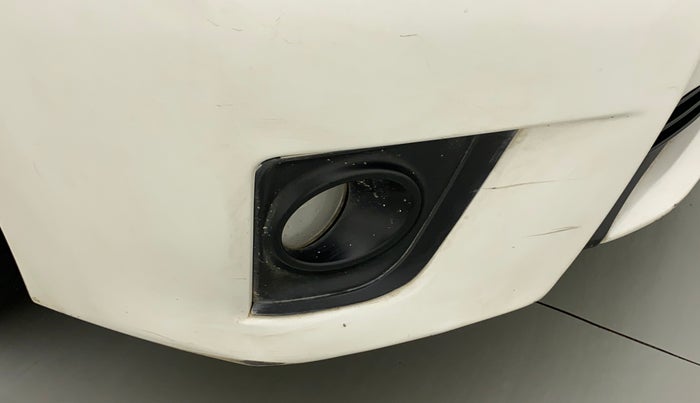 2014 Toyota Corolla Altis G PETROL, Petrol, Manual, 83,820 km, Front bumper - Minor scratches