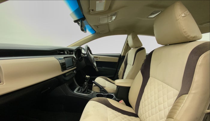 2014 Toyota Corolla Altis G PETROL, Petrol, Manual, 83,820 km, Right Side Front Door Cabin