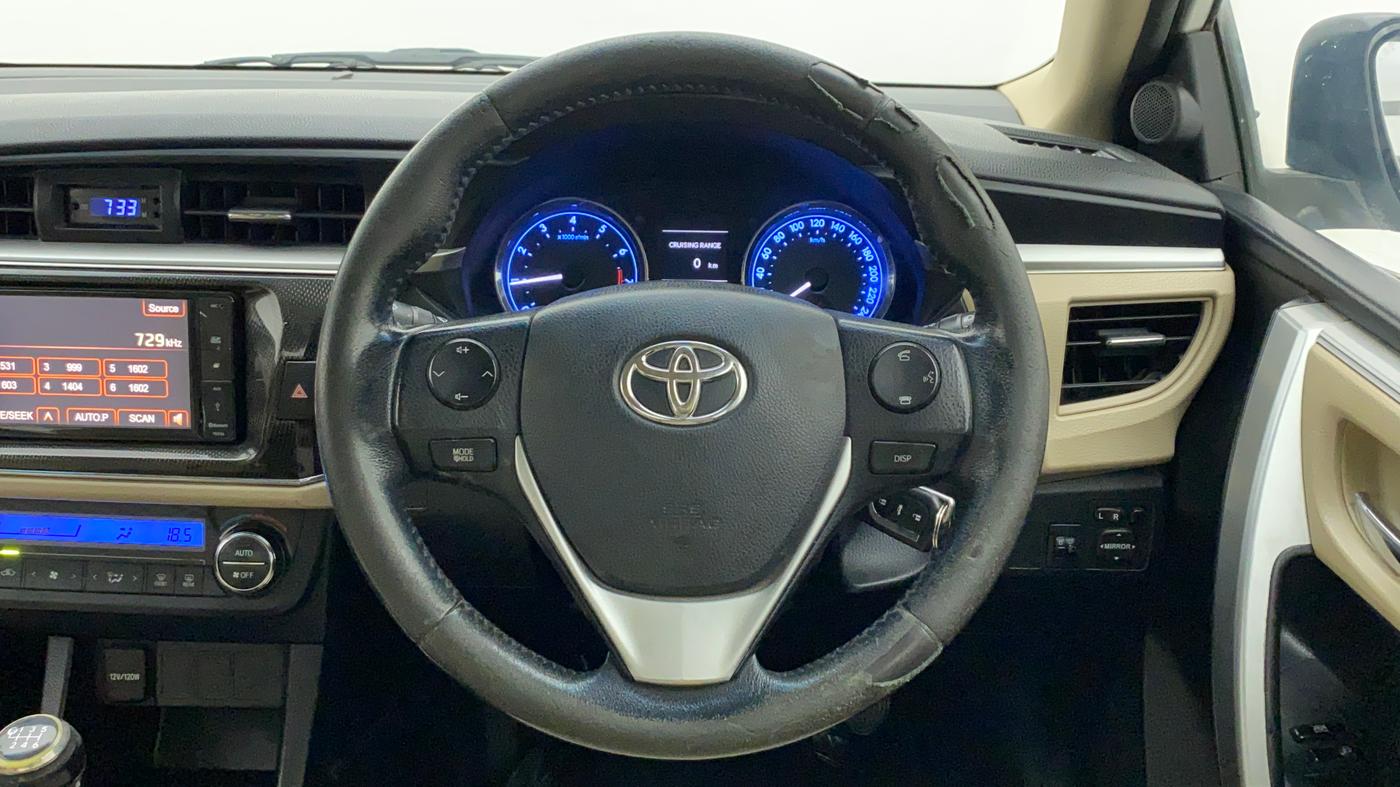 2014 Toyota Corolla Altis G PETROL, Petrol, Manual, 83,820 km, Steering Wheel Close Up