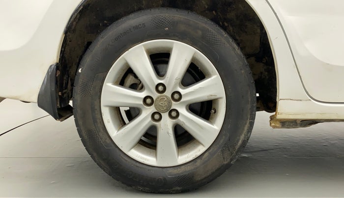 2014 Toyota Corolla Altis G PETROL, Petrol, Manual, 83,820 km, Right Rear Wheel
