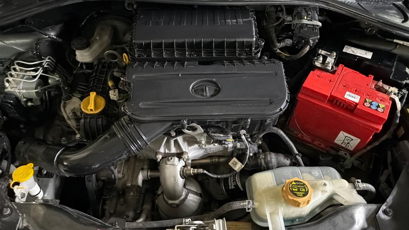 2021 Tata Tiago XZ PETROL, Petrol, Manual, 27,355 km, Engine View