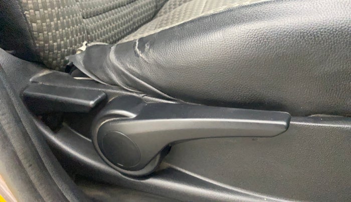 2017 Tata Tiago XZA PETROL, Petrol, Automatic, 87,765 km, Driver Side Adjustment Panel