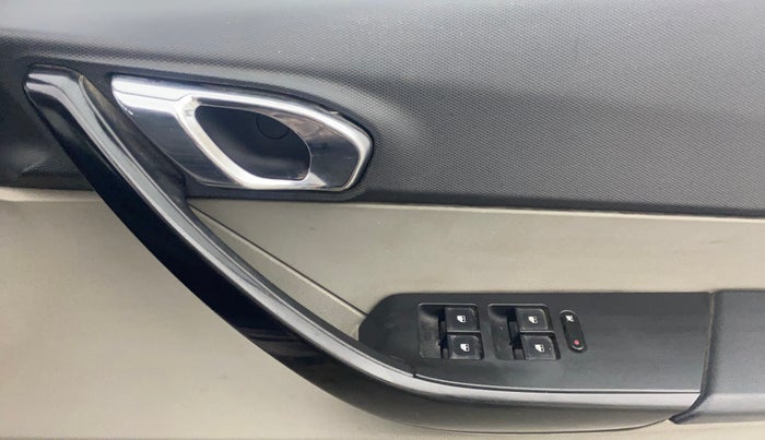 2017 Tata Tiago XZA PETROL, Petrol, Automatic, 87,765 km, Driver Side Door Panels Control