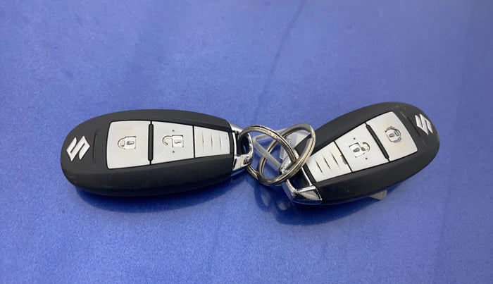 2017 Maruti Baleno ZETA CVT PETROL 1.2, Petrol, Automatic, 92,531 km, Key Close Up