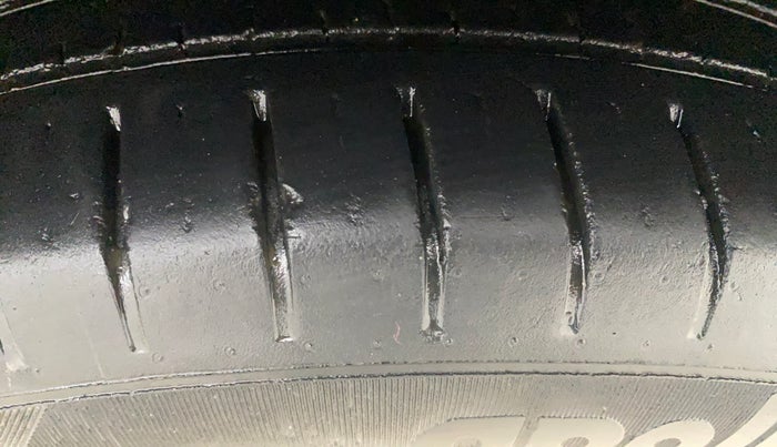 2018 Maruti Baleno ZETA CVT PETROL 1.2, Petrol, Automatic, 35,655 km, Left Rear Tyre Tread