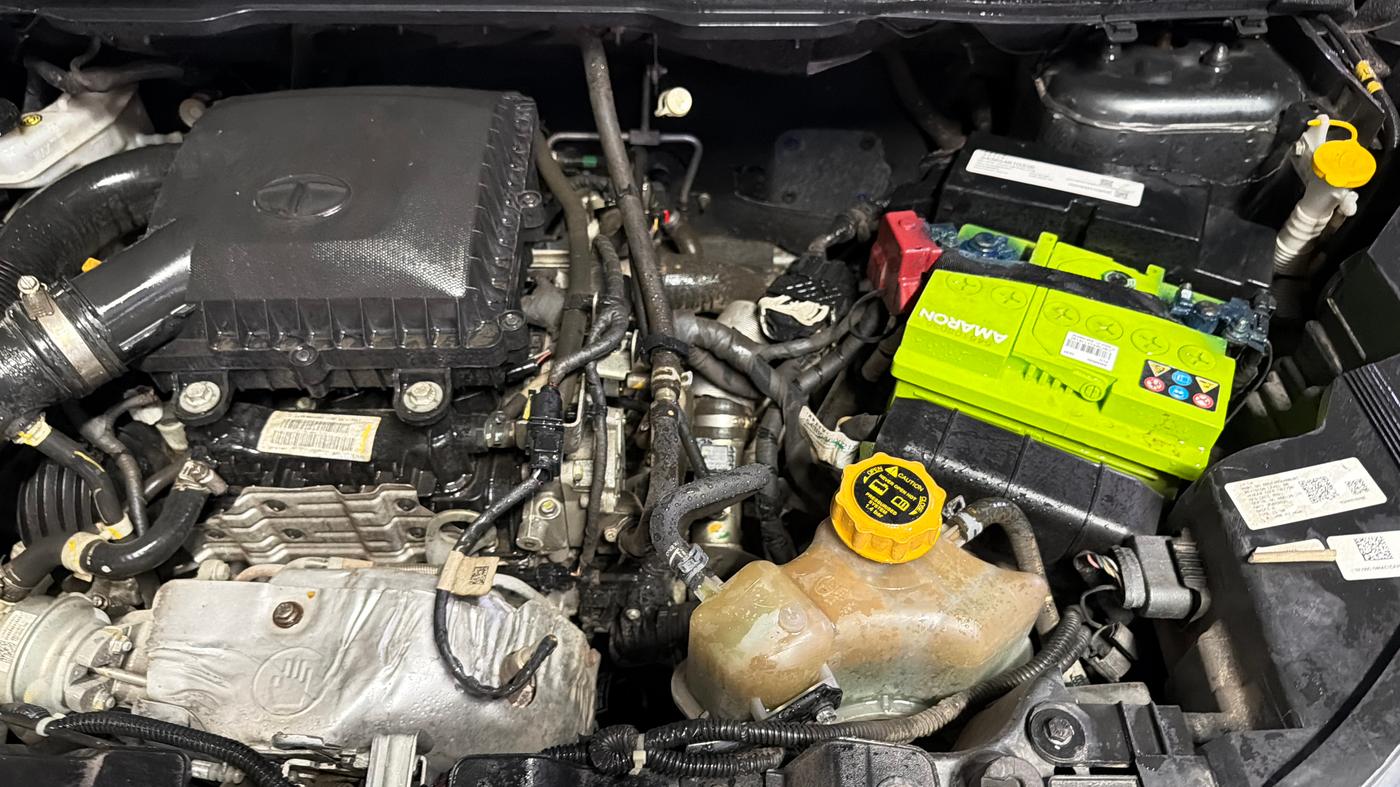 2021 Tata NEXON XMA PETROL, Petrol, Automatic, 42,849 km, Engine View - Left