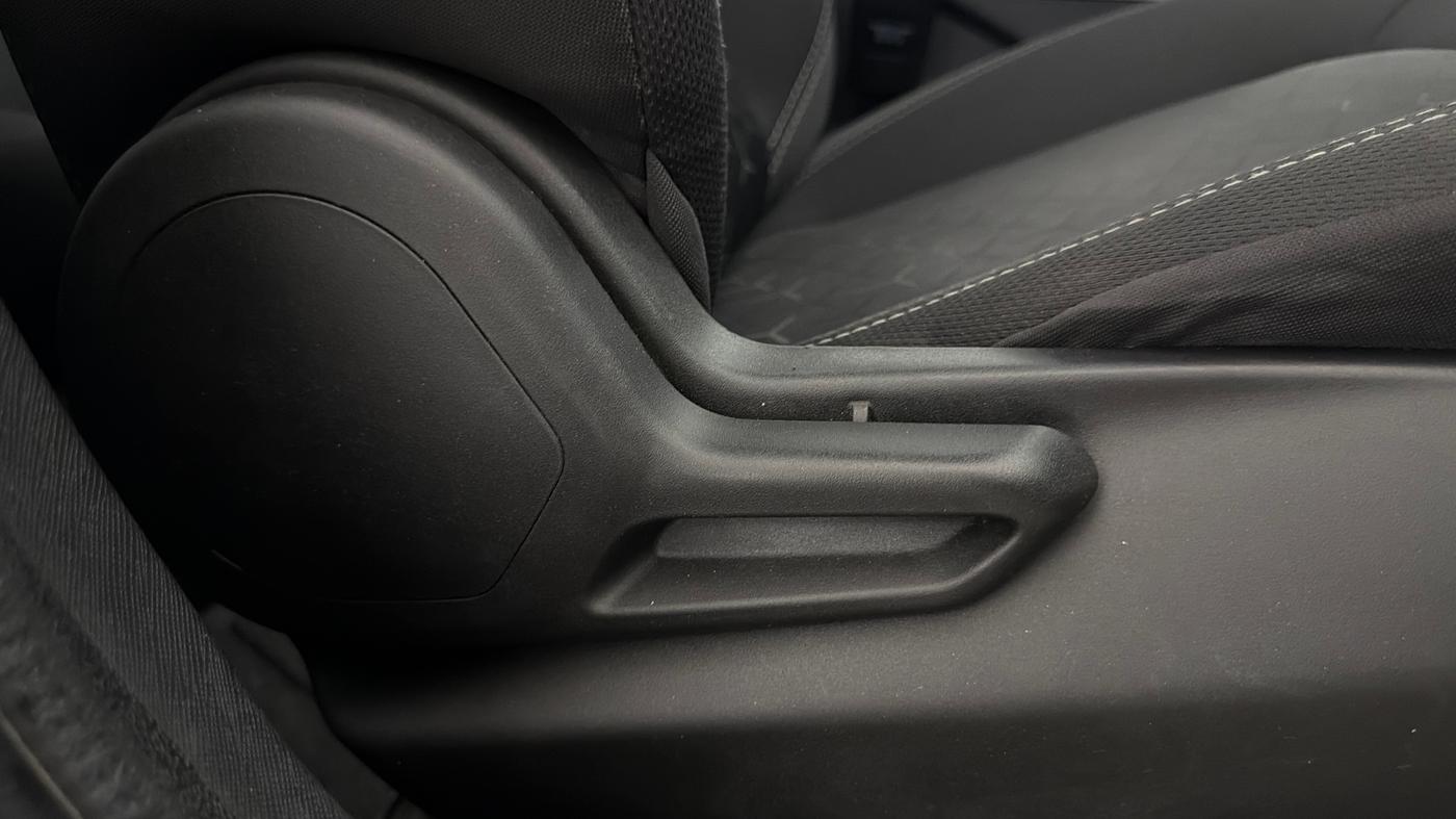 2021 Tata NEXON XMA PETROL, Petrol, Automatic, 42,849 km, Driver Side Adjustment Panel