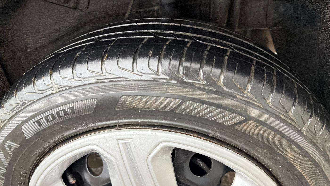 2021 Tata NEXON XMA PETROL, Petrol, Automatic, 42,849 km, Left Rear Tyre Tread