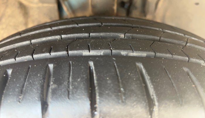 2022 Tata ALTROZ XZ PETROL, Petrol, Manual, 1,10,096 km, Right Front Tyre Tread