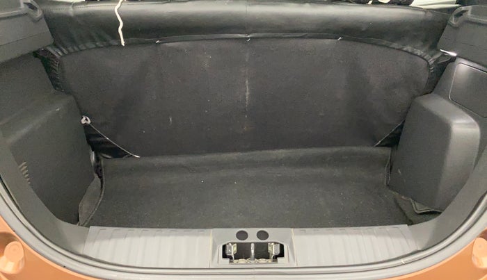 2021 Ford FREESTYLE TITANIUM 1.5 DIESEL, Diesel, Manual, 54,699 km, Boot Inside