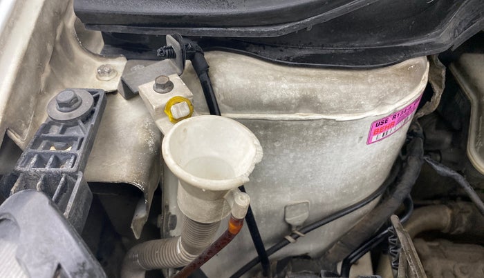 2015 Tata Zest XT PETROL, Petrol, Manual, 1,16,821 km, Front windshield - Wiper bottle cap missing
