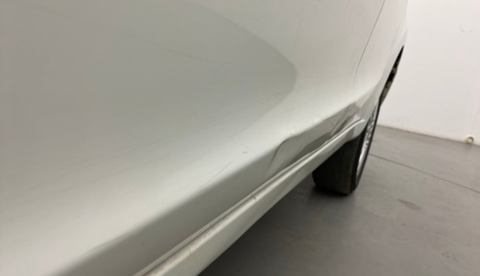 2015 Tata Zest XT PETROL, Petrol, Manual, 1,16,821 km, Front passenger door - Slightly dented