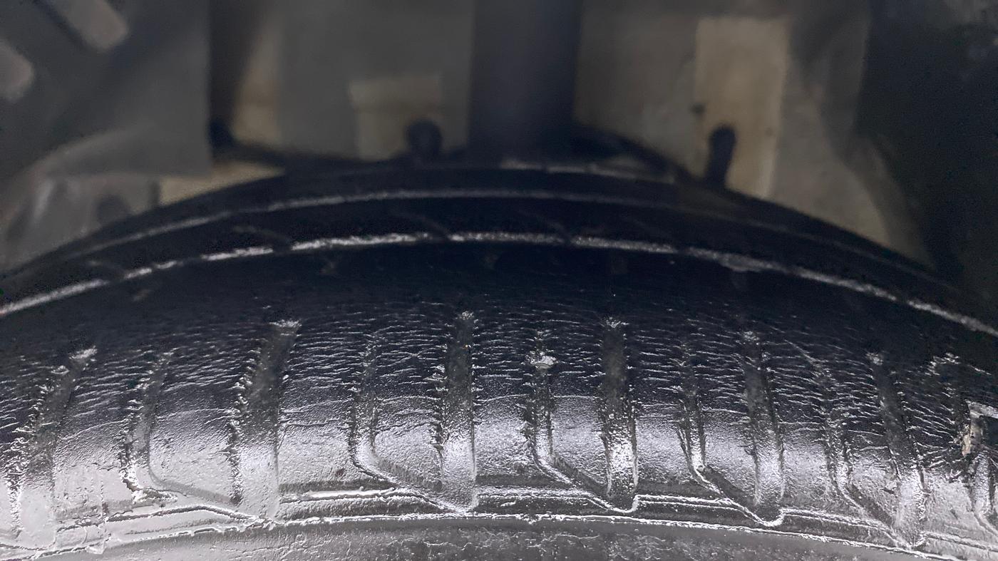 2015 Tata Zest XT PETROL, Petrol, Manual, 1,16,821 km, Left Front Tyre Tread