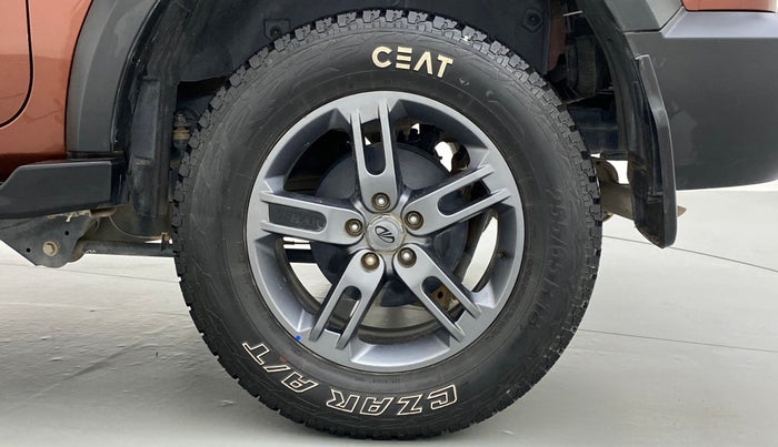 2021 Mahindra Thar LX HT PETROL 4WD MT, Petrol, Manual, 14,452 km, Left Rear Wheel