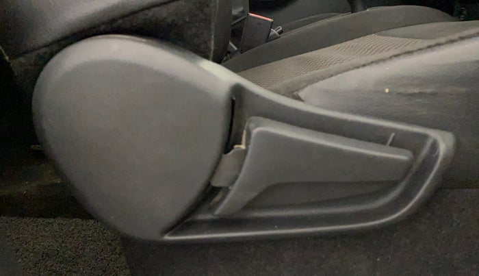 2020 Maruti S PRESSO VXI, Petrol, Manual, 41,926 km, Driver Side Adjustment Panel