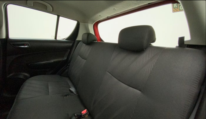 2014 Maruti Swift VDI, Diesel, Manual, 1,02,174 km, Right Side Rear Door Cabin
