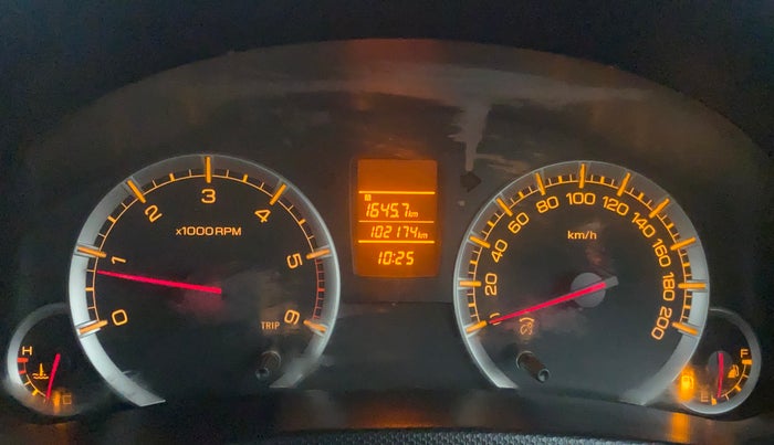 2014 Maruti Swift VDI, Diesel, Manual, 1,02,174 km, Odometer Image