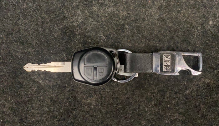 2014 Maruti Swift VDI, Diesel, Manual, 1,02,174 km, Key Close Up