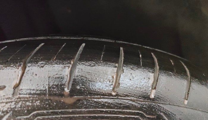 2022 Volkswagen TAIGUN TOPLINE 1.0 TSI MT, Petrol, Manual, 76,808 km, Right Rear Tyre Tread