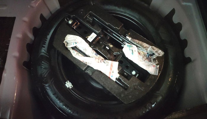 2022 Volkswagen TAIGUN TOPLINE 1.0 TSI MT, Petrol, Manual, 76,808 km, Spare Tyre