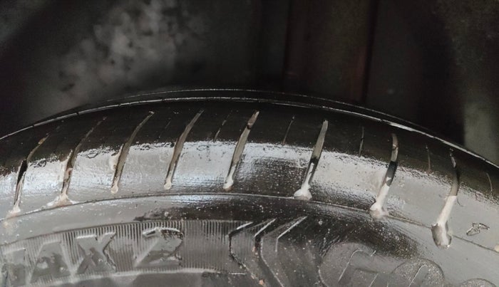 2022 Volkswagen TAIGUN TOPLINE 1.0 TSI MT, Petrol, Manual, 76,808 km, Left Rear Tyre Tread