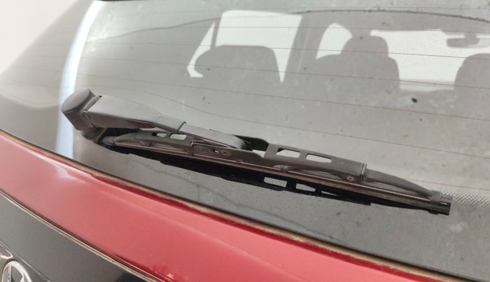 2022 Volkswagen TAIGUN TOPLINE 1.0 TSI MT, Petrol, Manual, 76,808 km, Rear Wiper