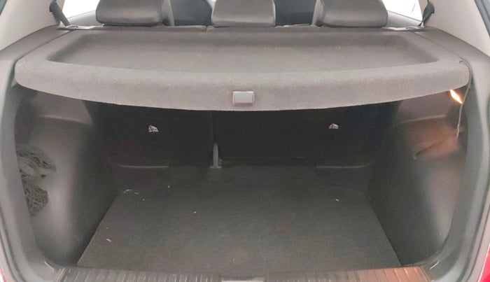 2022 Volkswagen TAIGUN TOPLINE 1.0 TSI MT, Petrol, Manual, 76,808 km, Boot Inside