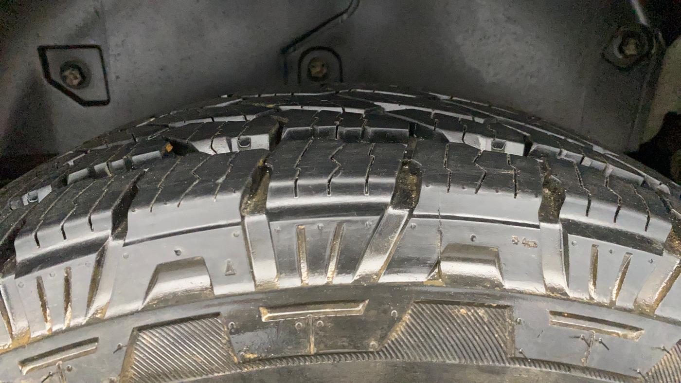 2021 Mahindra Thar LX PETROL HT 4WD AT, Petrol, Automatic, 81,634 km, Left Rear Tyre Tread