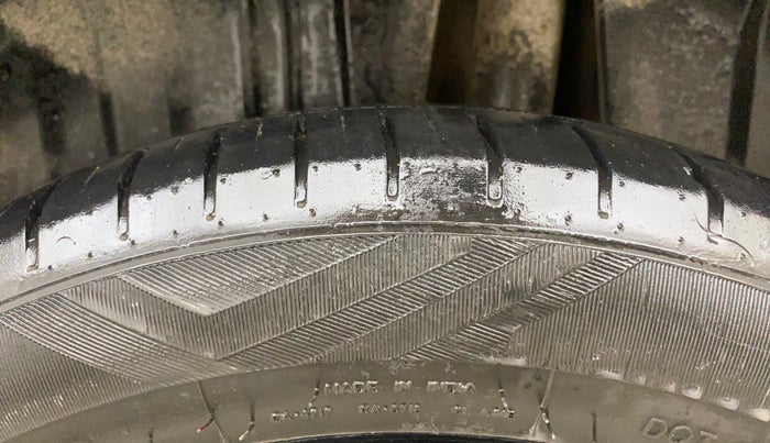 2023 Toyota Glanza V, Petrol, Manual, 21,286 km, Left Rear Tyre Tread