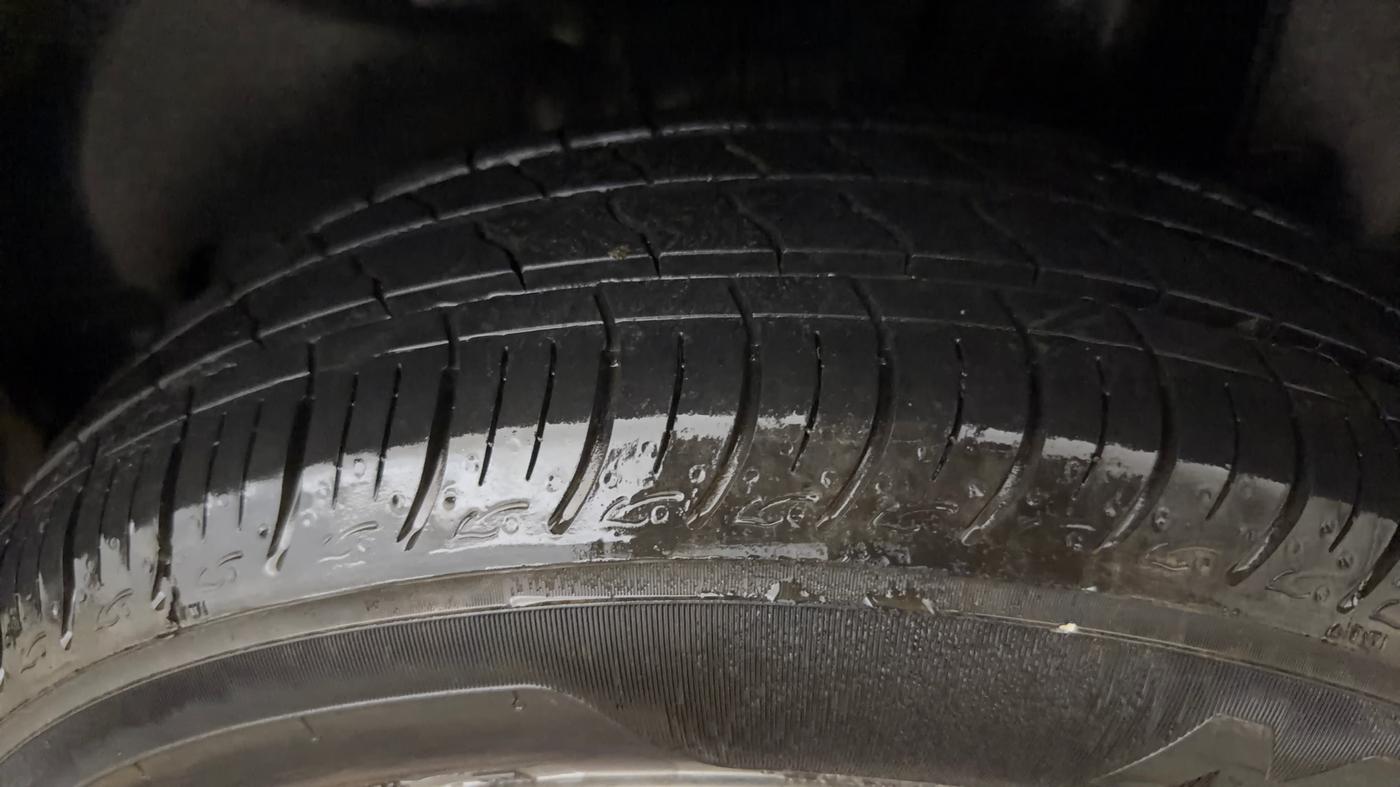 2022 Maruti Swift ZXI AMT, Petrol, Automatic, 64,921 km, Left Rear Tyre Tread