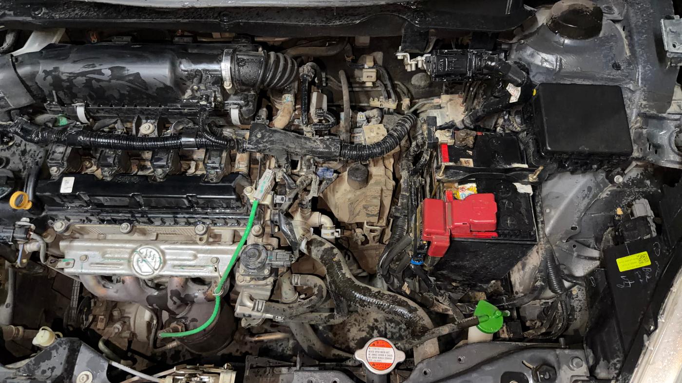 2022 Maruti Swift ZXI AMT, Petrol, Automatic, 64,921 km, Engine View - Left