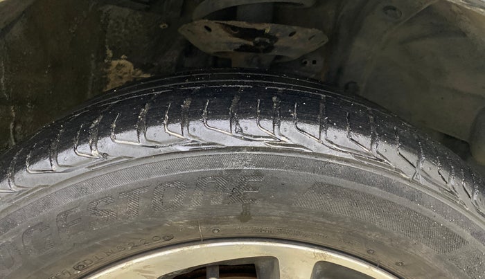 2017 Honda BR-V 1.5L I-VTEC V CVT, Petrol, Automatic, 1,00,898 km, Right Front Tyre Tread