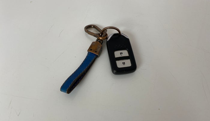 2017 Honda BR-V 1.5L I-VTEC V CVT, Petrol, Automatic, 1,00,898 km, Key Close Up