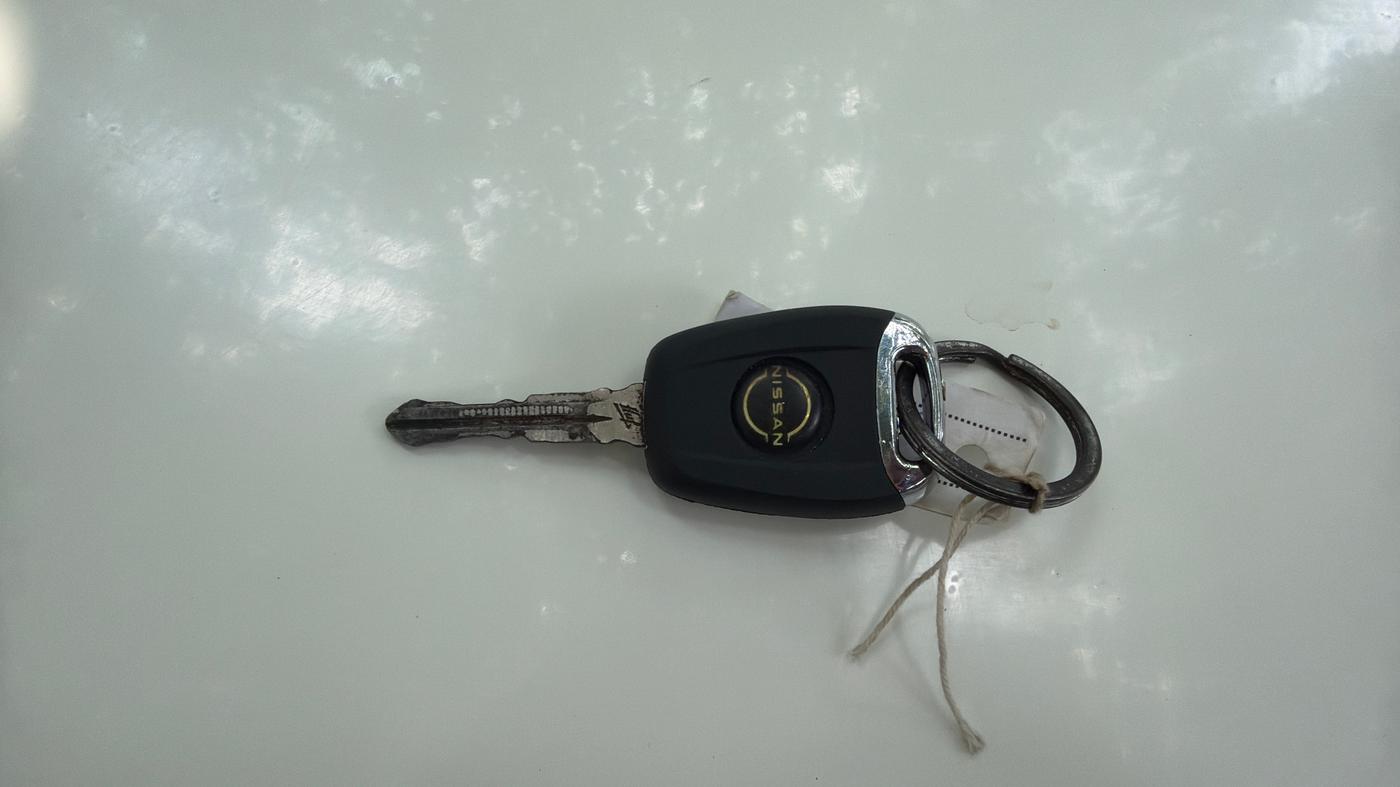 2022 Renault Kiger RXE MT, Petrol, Manual, 67,925 km, Key Close Up